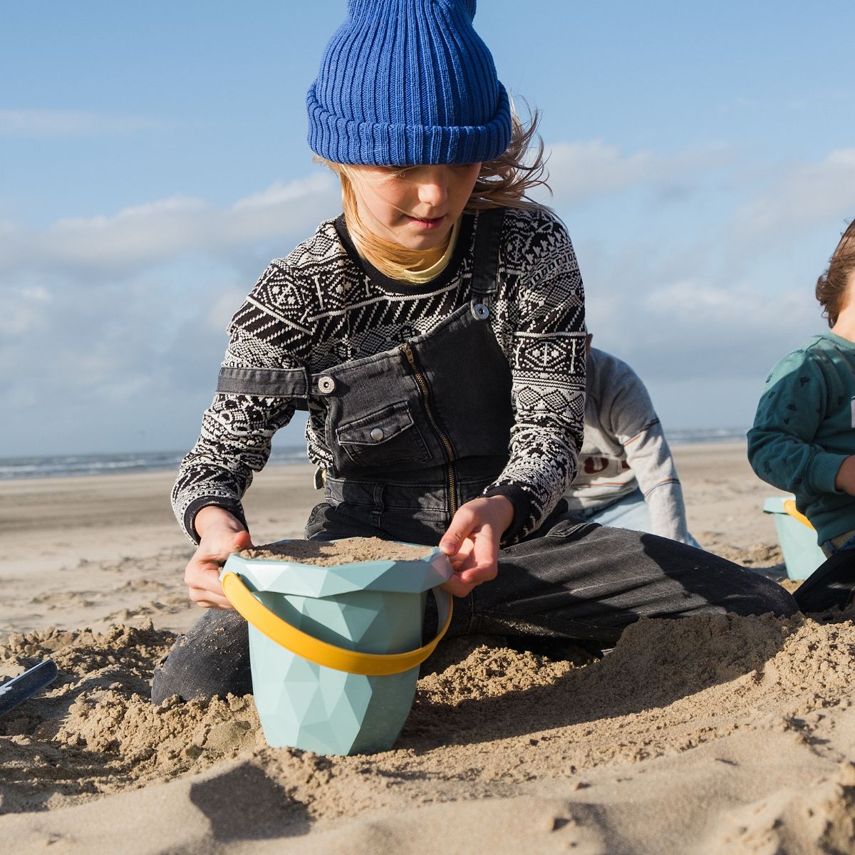 Sandspielzeug-Set mit Kübel