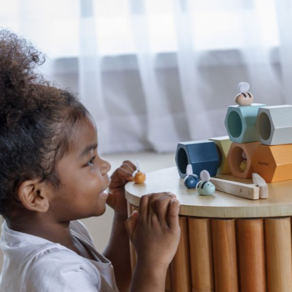 Nachhaltig spielen mit PlanToys bei greenandgrow.at